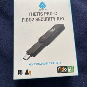 Pro-C FIDO2 Security Key - Black